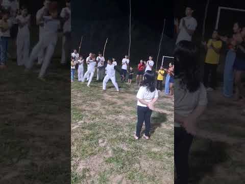 Professor Negão.Grupo Vila Capoeira Viçosa do Ceará na comunidade de Jaguaribe