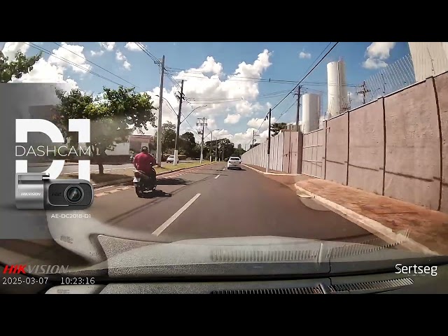 AE-DC2018-D1كاميرا داش كام دي 1 من هيكفيجن، سهلة ا...