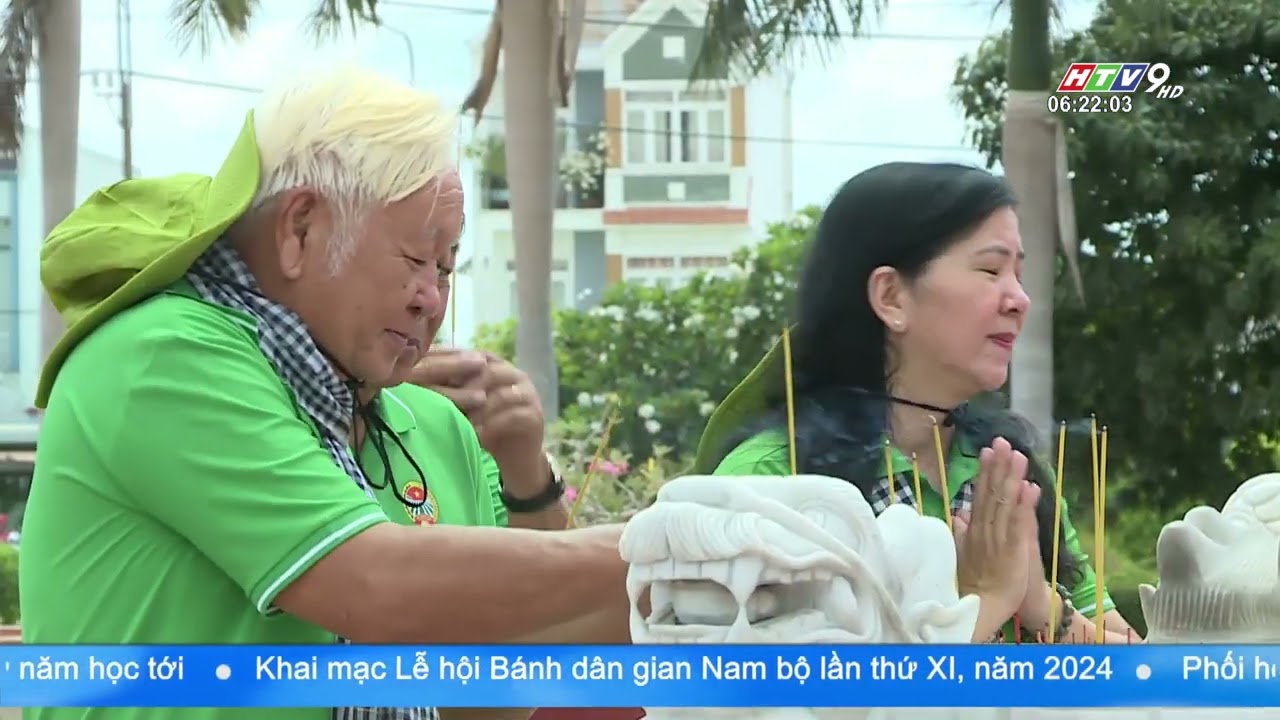 TÔN VINH VAI TRÒ GIAI CẤP NÔNG DÂN TRONG KHÁNG CHIẾN