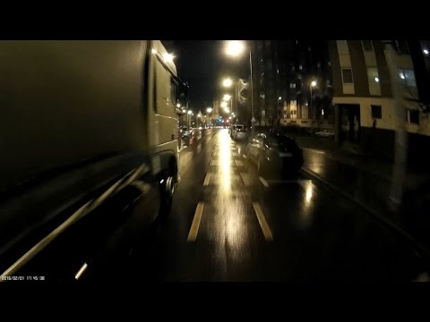 De jó dolog a biciklisáv - So good to have a cycle lane