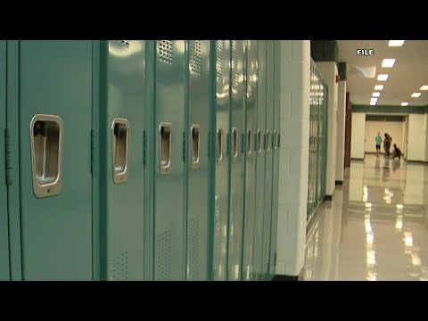 Detroit public schools scramble to prepare for start of uncertain semester