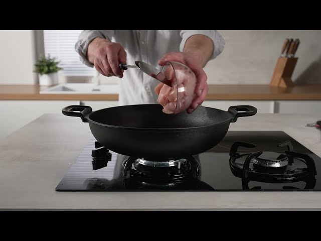 Video Teaser für Wok MASSIVE ∅ 30 cm