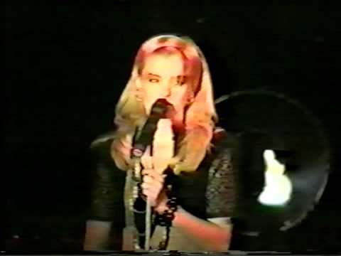 Iveta bartošová - IVETA POSLOUCHÁ LUXEMBOURG (1991)