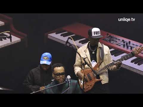 Mike Bereal & Bennett Paysinger - Tribute to LA with 'Pasadena' Live at the Nord NAMM booth