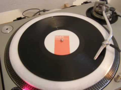 Felix K: Eyecatching Girl