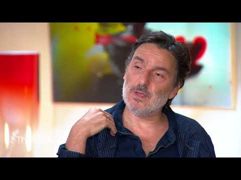 EXTRAIT - Yvan Attal et le problème des sonneries des téléphones au théâtre - Thé ou Café 02/06/18