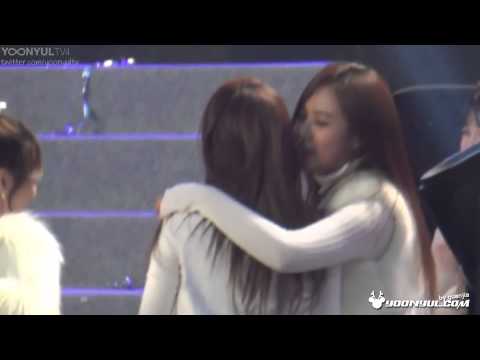SNSD YoonYul 윤율 ユンユル Fancam Moment #129 - 140123 - Seoul Music Awards