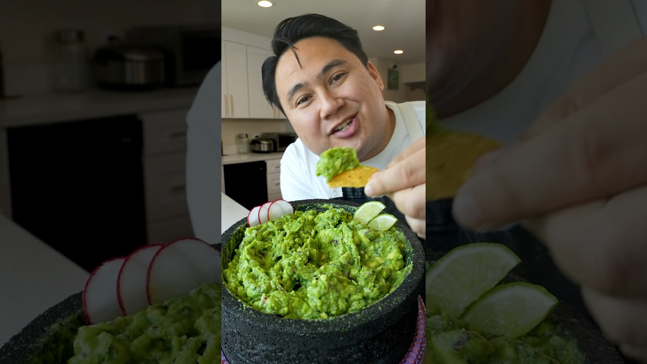 Is it still table side guacamole if you’re at home??🥑