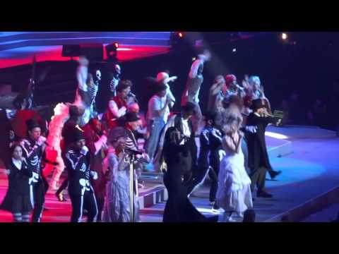 Les Enfoirés 2016 - Medley ''Train fantôme'' - Désenchantée