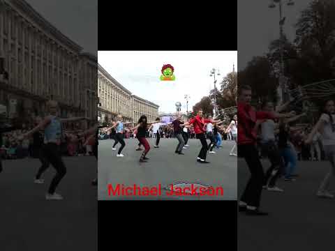 Flash-mob... Intramontabile Michael Jackson 💥 #michaeljackson