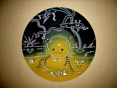 Ozma & DK Foyer - Dos