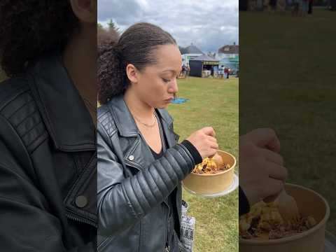 We love a woman who can put food away #caribbean #caribbeanfood #soulfood #afrocaribbean