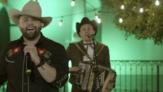 Ni Parientes Somos - Carin León Borrachera Con Los Honorables