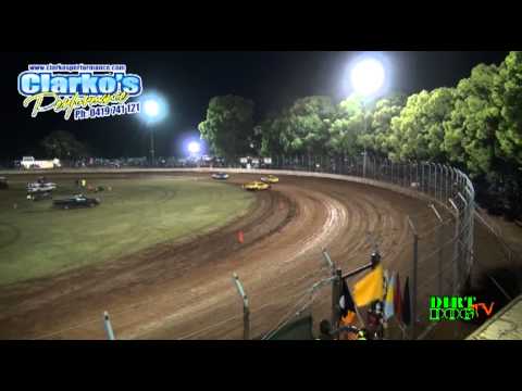 Modified Production - Heat 8 - Kingaroy Speedway - 30.09.12