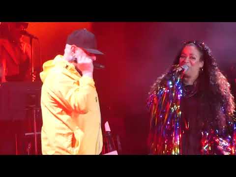 Gorillaz - DARE feat. Shaun Ryder & Rowetta - All Points East, London, 19/8/22