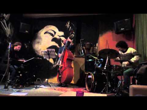 Andrea Garibaldi Trio@Barga Jazz Club 15 novembre 2013