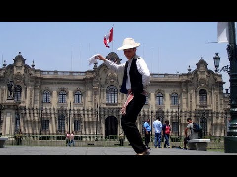 Capitalina [EN FRANCÉS] - Anita fajardo y Michael Posse ("El Suizo Chimaychero")
