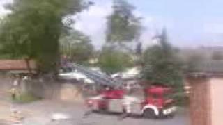 preview picture of video 'Feuerwehr und städt. Bauhof Karlstadt nach Unwetter 30.05.08'