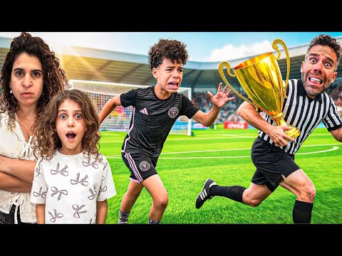 NO podemos CREER lo que LE SUCEDIO a NUESTRO HIJO en su ÚLTIMO JUEGO de FÚTBOL|4PLUSONE