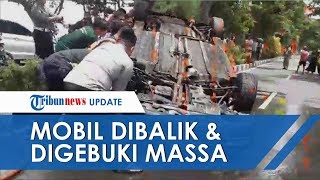 Serempet 3 Pengendara di Jalan Pantai Kenjeran, Pengendara Mobil Digebuki Massa hingga Mobil Dibalik