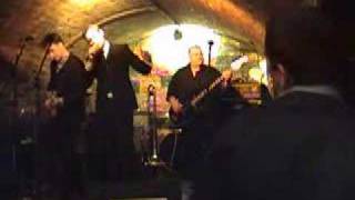 RINALDI SINGS - 'You're Alive' (Live @ The Cavern)