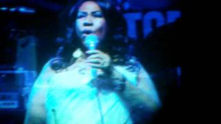 Aretha Franklin A Woman Falling Out of Love Live