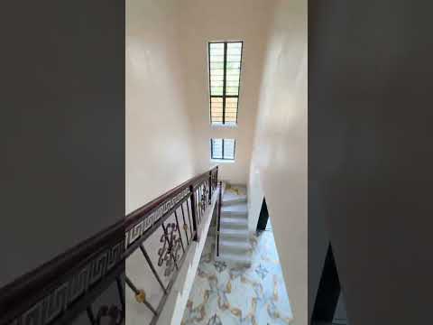 Thoughtfully Designed 2 Bedroom Duplex