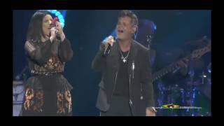 Laura Pausini Y Alejandro Sanz - La Fuerza del Corazon.