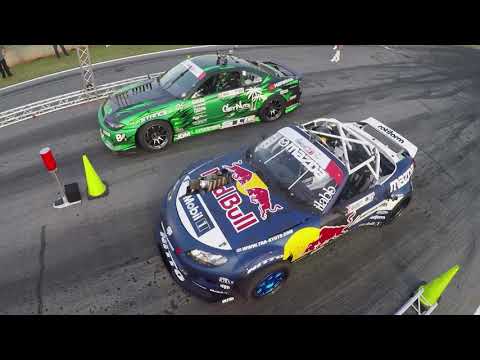 Flashback - Mad Mike Whiddett v. Forrest Wang - Road Atlanta (2015)