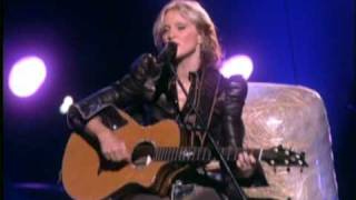 Madonna -  I Deserve It - DWT 2001 Live