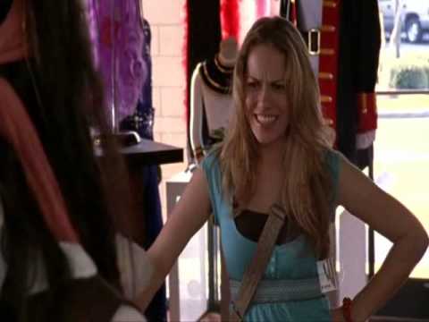 One Tree Hill - 304 - Lucas & Haley Au Magasin De Déguisements - [Lk49]