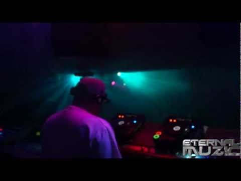 CHUNKY BIZZLE B2B LYPTICAL WITH MC UNKNOWN, KOMBO +IC3 [HD] + [TOP QUALITY SNYCED UP AUDIO]