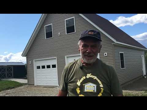 GINORMOUS GARAGE w POTENTIAL APARTMENT UPSTAIRS