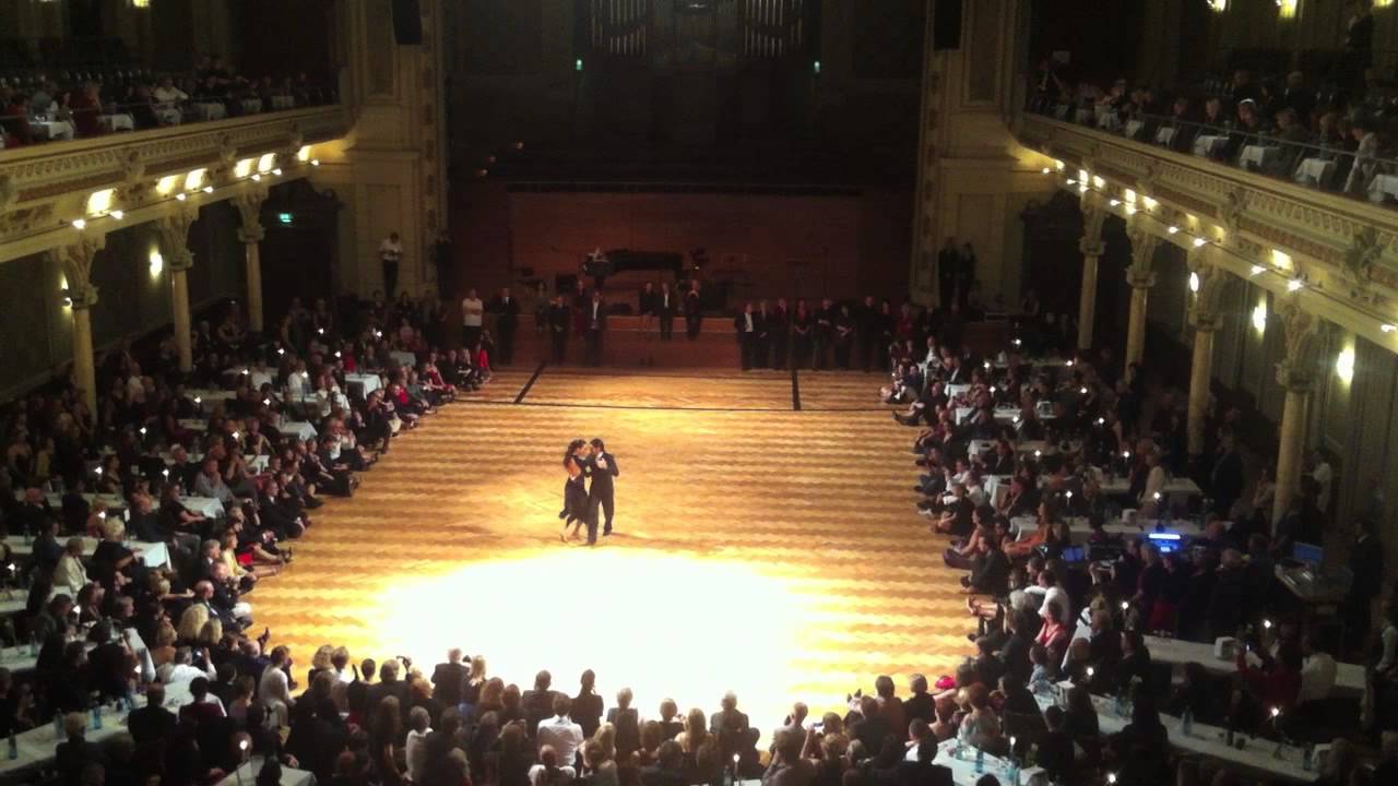 Christina Sarioglou & Rojer Ismael Zalazar Show1