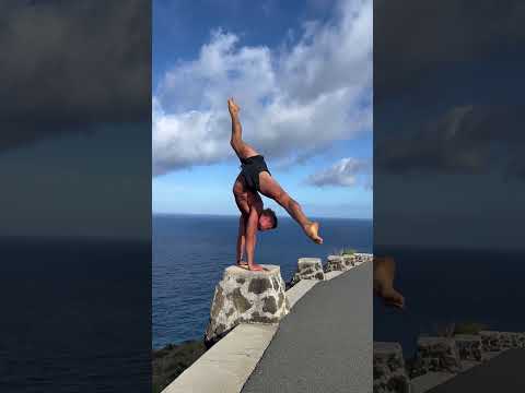 Handbalancing in Hawaii ????  | Cirque du Soleil #shorts