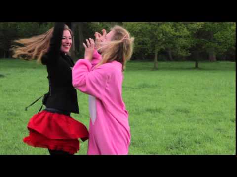 DieMiezen Warten – die Miezen