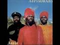 Abyssinians - Y Mas Gan
