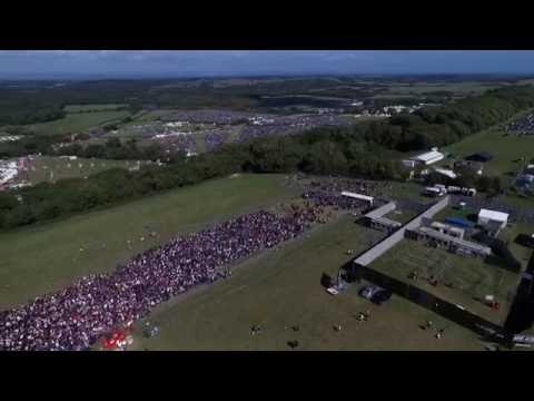 Bestival 2016: Opening day queues