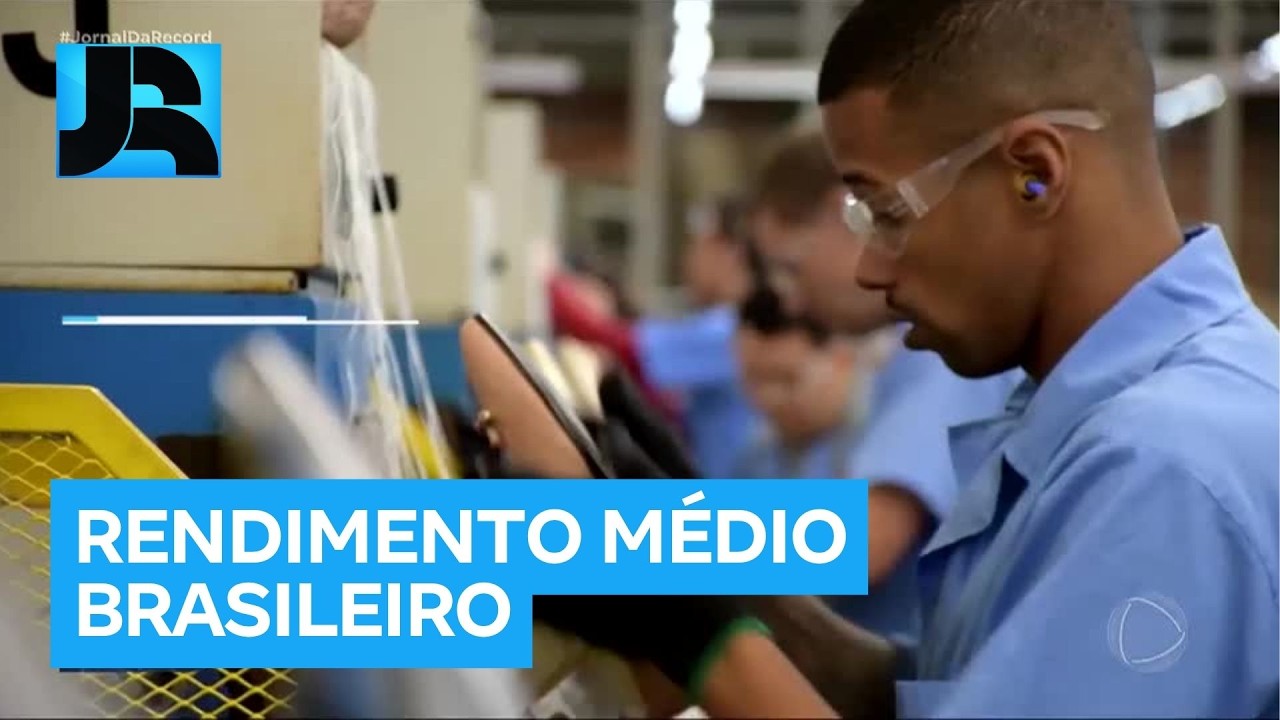 Rendimento médio do brasileiro bate recorde em 2025 e chega a quase R$ 3,4 mil
