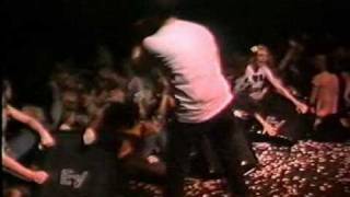 BAD RELIGION &quot;Give You Nothing&quot;