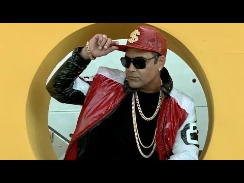 Angel Ríos Feliciano - Sube la Bocina (Tradução) (de "Gina Yei: ComTodoCoraçãoEMais") - Disney