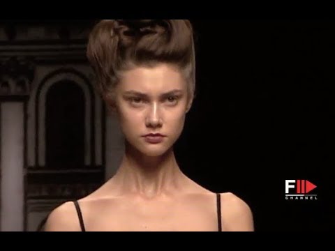 FRANKIE MORELLO Fall 2009/2010 Milan - Fashion Channel