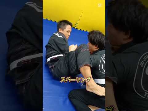 火曜日21時からは柔術クラス‼️相手にベースを作られてしまいクローズドガードに入れることができなかった場合の対処を3つ教えて頂きました！