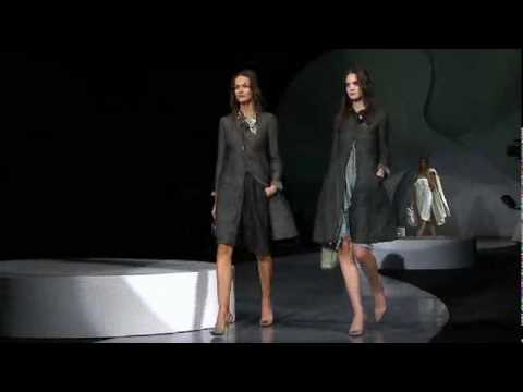 giorgio armani fashion show-woman spring summer 2009