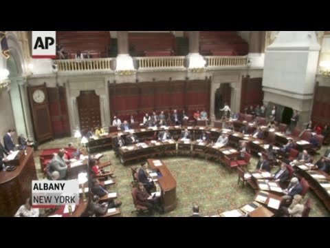 New York's Senate has approved legislation that would allow congressional investigators to get access to President Donald Trump's state tax returns. (May 8)