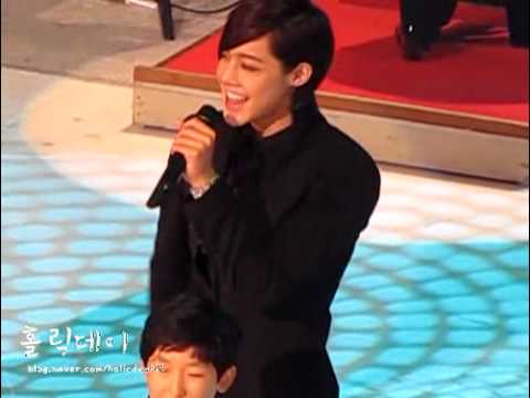 [Fancam 31] SS501 Hyun Joong Focus - Singing "Children Medley" Song @ KBS Open Concert [10.06.08
