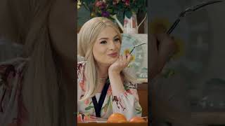 Արամ Տաթևյանը ցուցադրում է անգլերենի «փայլուն» գիտելիքները: 🏡 #shorts #Բոլոլա #Bolola