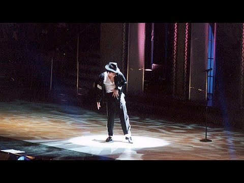Michael Jackson: 30th Anniversary Celebration Live at New York City (September 7, 2001) (Amateur)