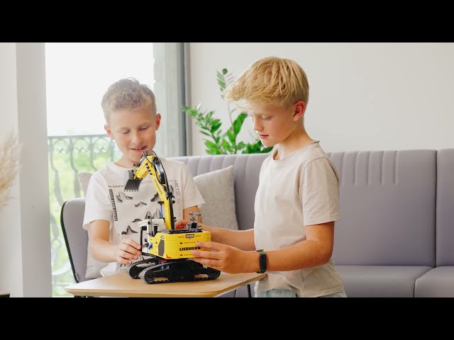 Навчальний конструктор fischertechnik &ndash; Екскаватор Liebherr R 938