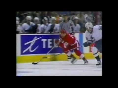 Nick Lidstrom Shorthanded Goal (Game 6 2002 @ Van - Dual Feed)